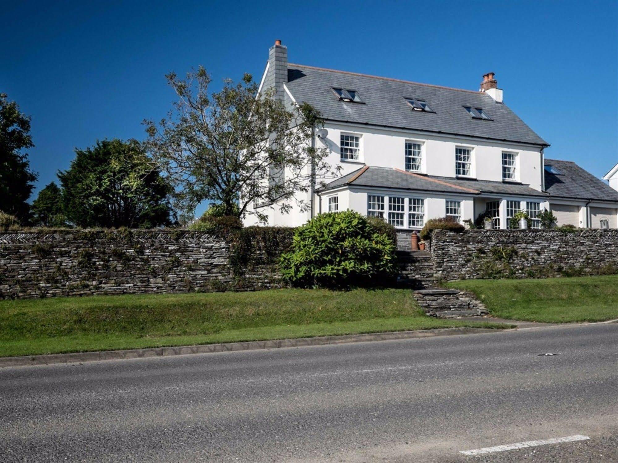 Melorne Farm Bed and Breakfast Camelford Eksteriør billede